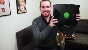 Guy is Tricked Into Thinking Original XBOX is an XBOX One